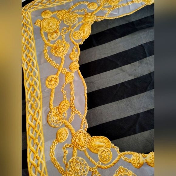 Pierre Cardin Paris 💯 Silk Scarf Gold & Black - Picture 11 of 16